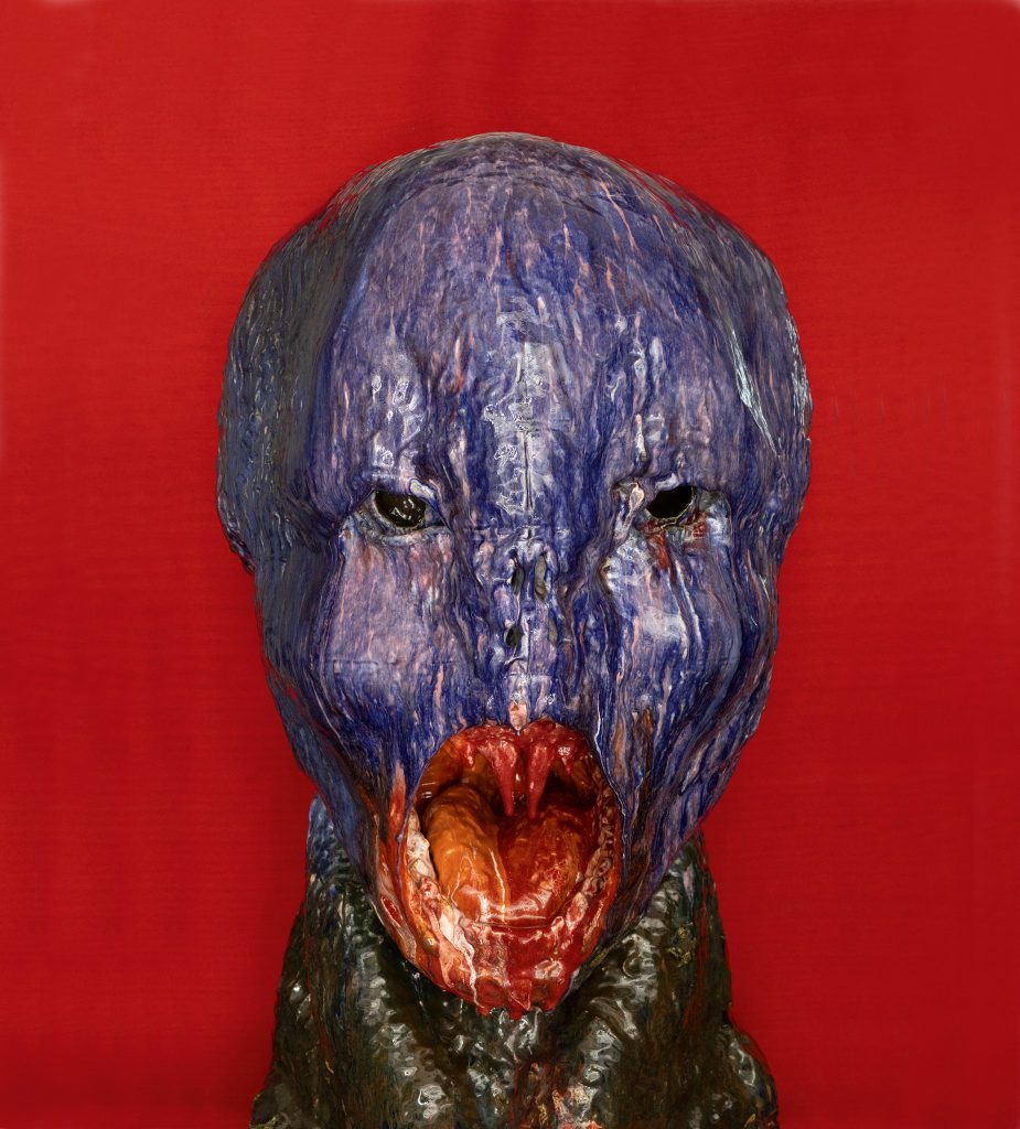 Olaf Brzeski, Vampire, 2023/24, Keramik, pulverbeschichteter Stahl, , Foto Karol Krukowski